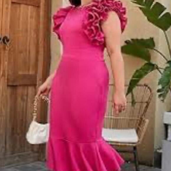 Other Dresses & Skirts - Hot pink ruffle dress